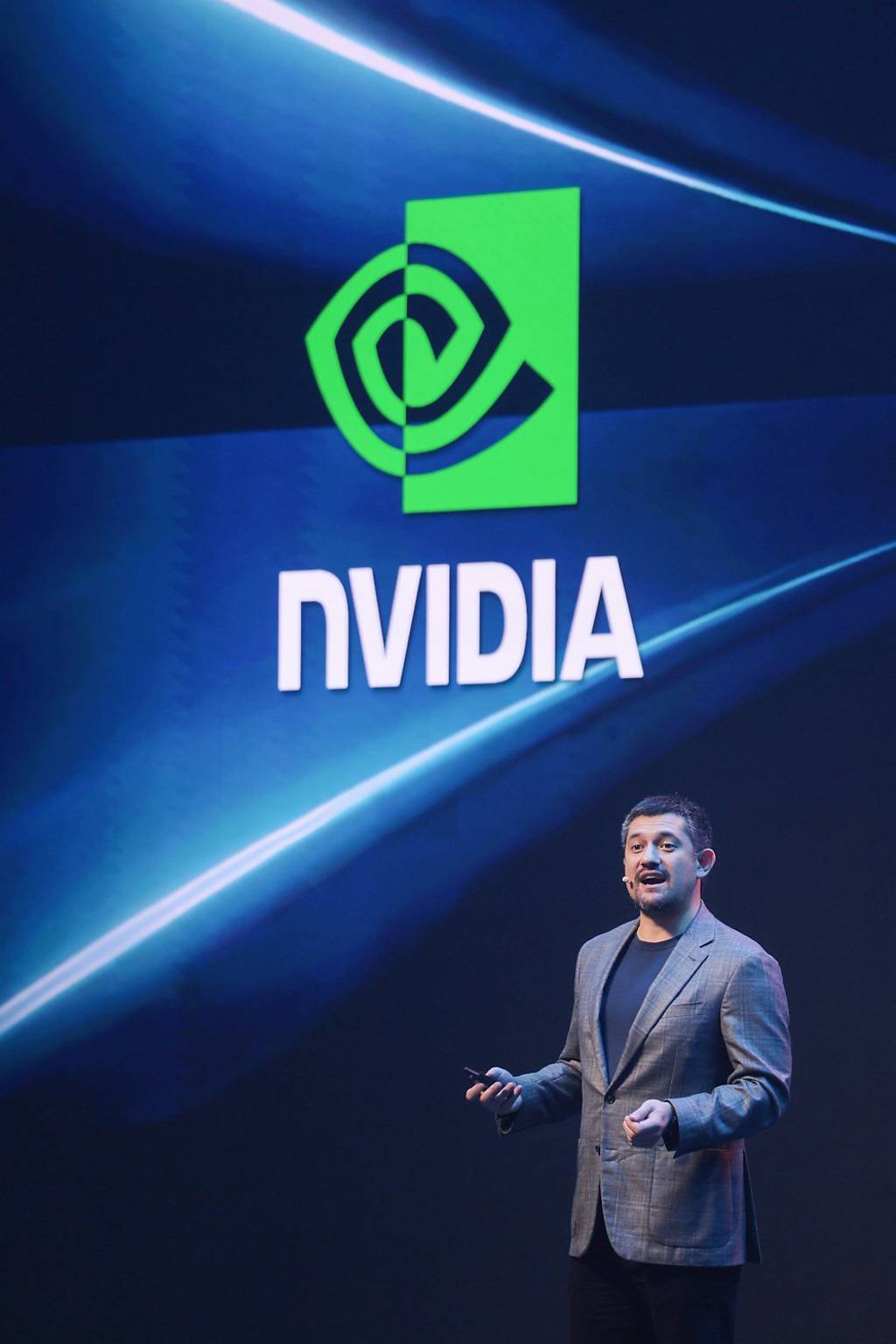 資料中心5,000億美元營收預測輝達財長：會更高- 日報- 工商時報