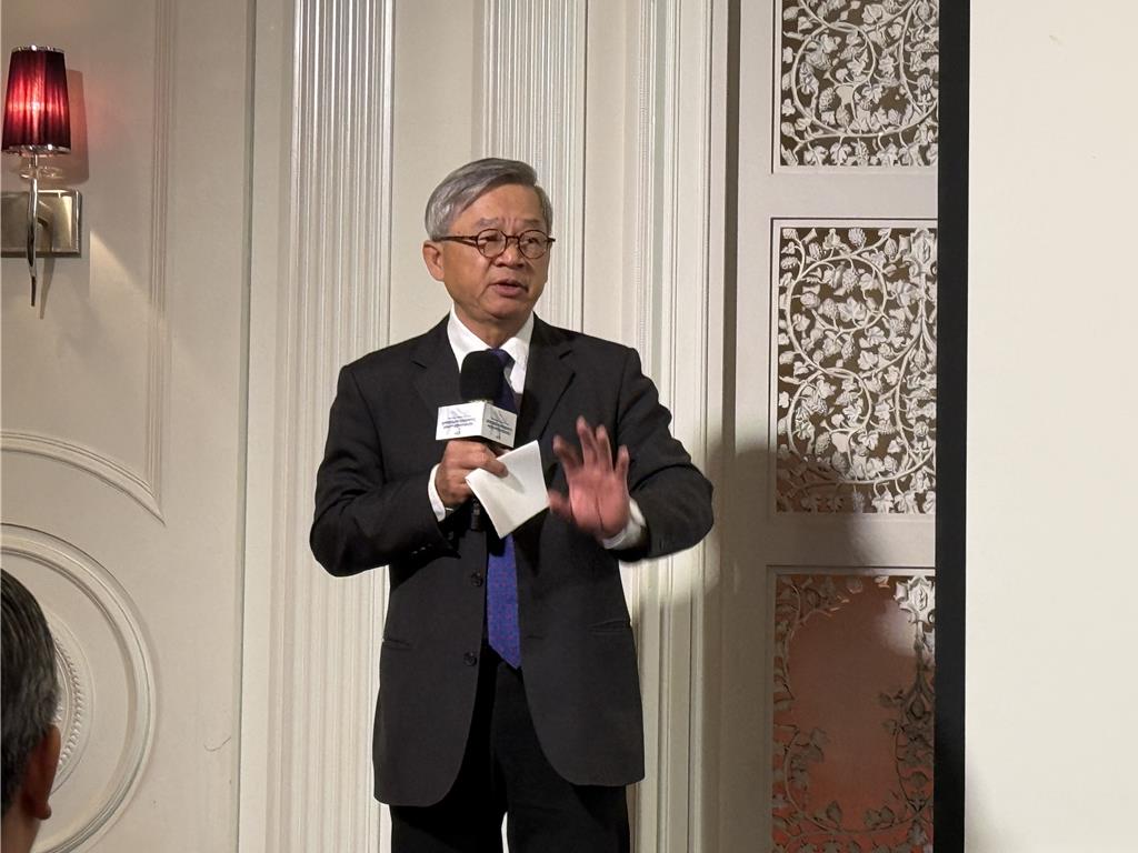 國研院發表晶片級先進封裝平台 吳誠文:串連晶片、系統到產品價值鏈樞紐