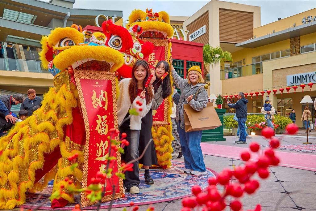 華泰名品城春節優惠2折起 時尚大牌快閃活動iPhone17Pro抽獎