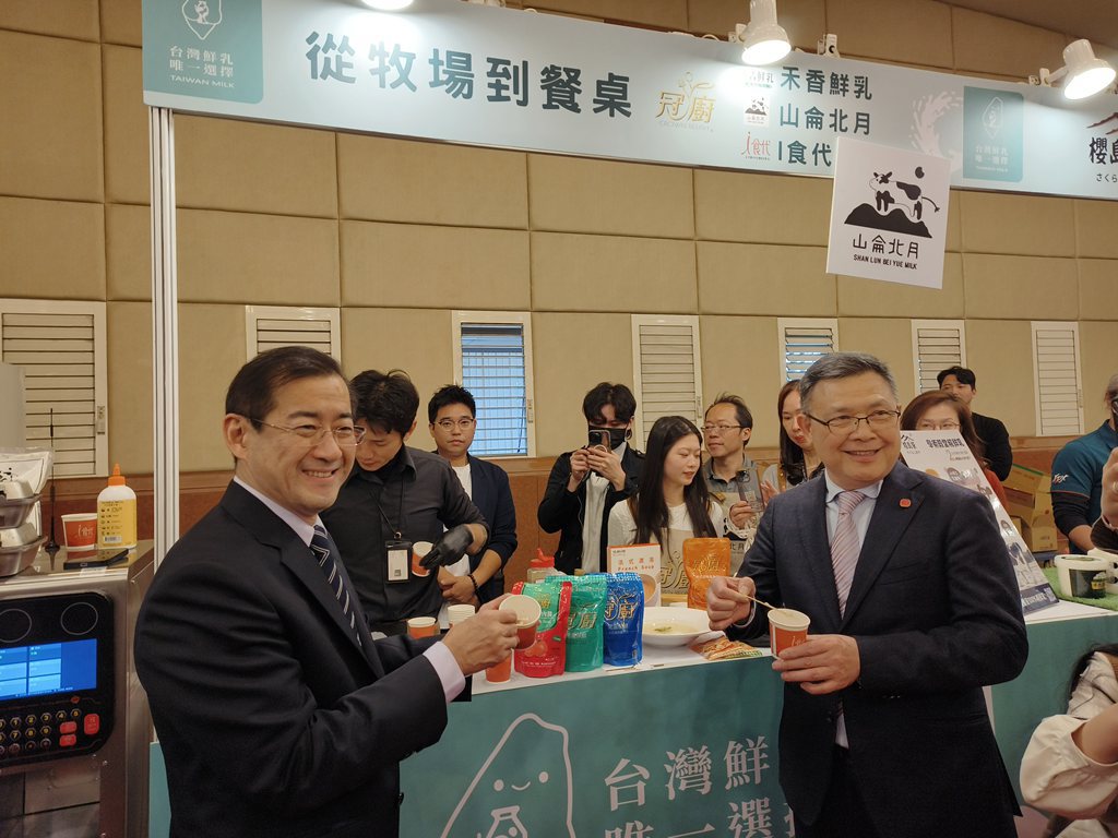 農業部攜手連鎖加盟品牌 210噸國產鮮乳走進消費市場