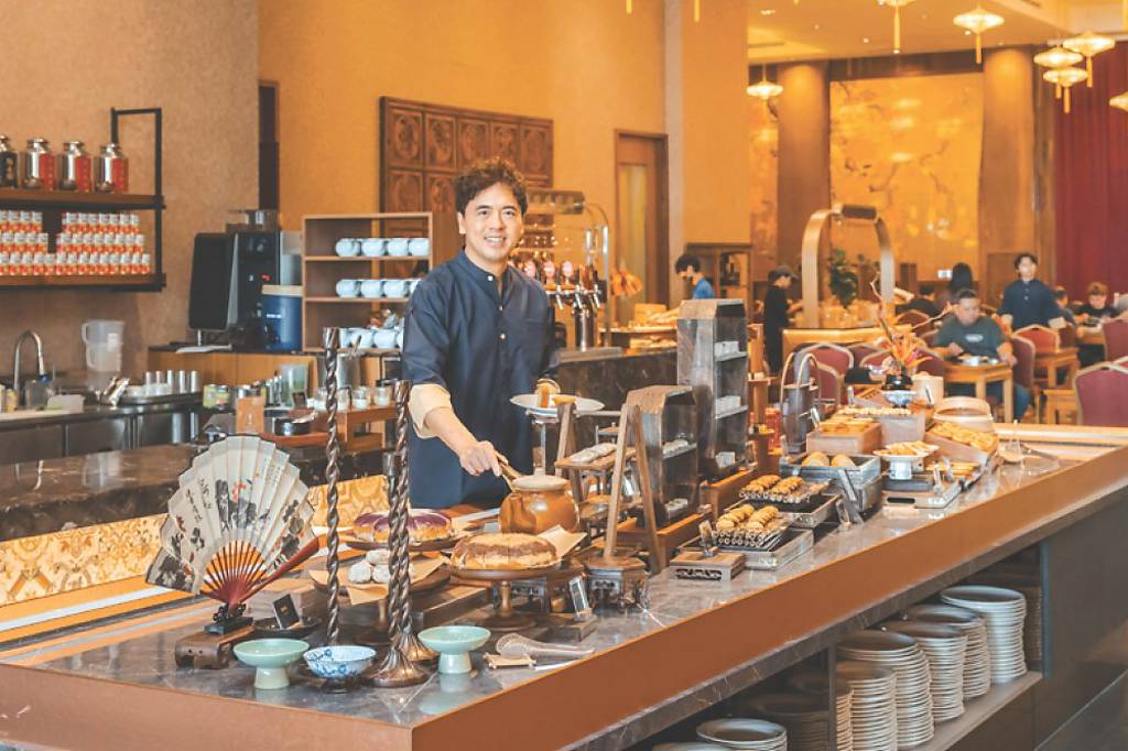 路易莎 揮軍港點市場