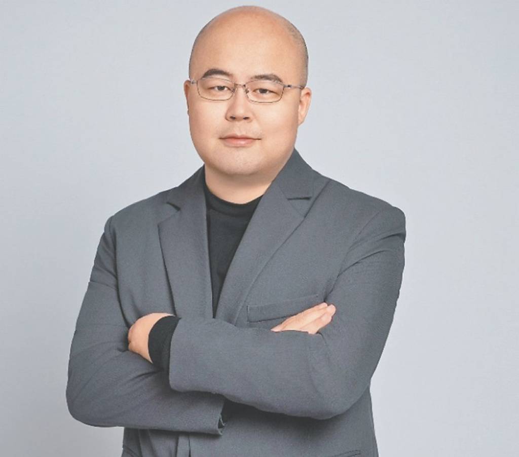 MiniMax創辦人兼執行長閆俊杰 視AI通用化為信念