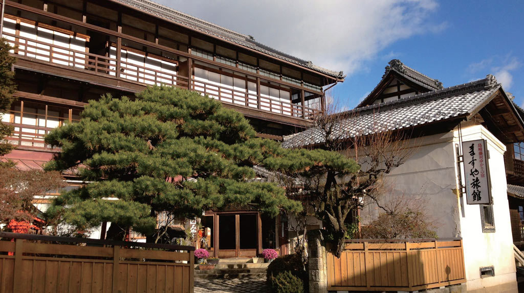 【日本旅遊】愛書人天堂 長野田澤溫泉泡到書頁微微捲