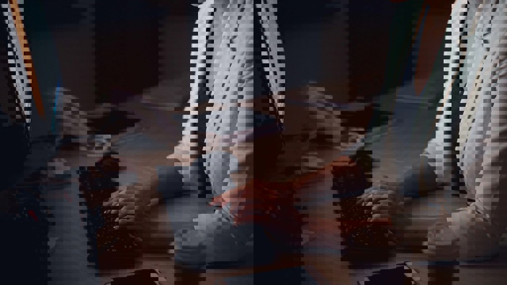 導入AI≠工時減少!為什麼用了AI反而更過勞?一個關鍵技能找回工作節奏