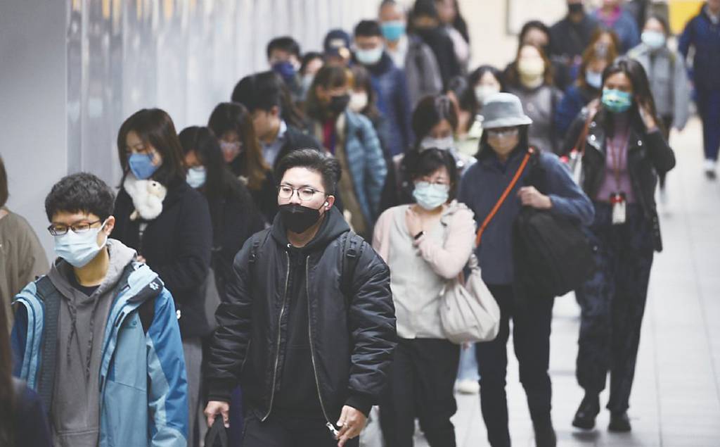 國旅春節開紅盤 日均旅遊人次翻倍