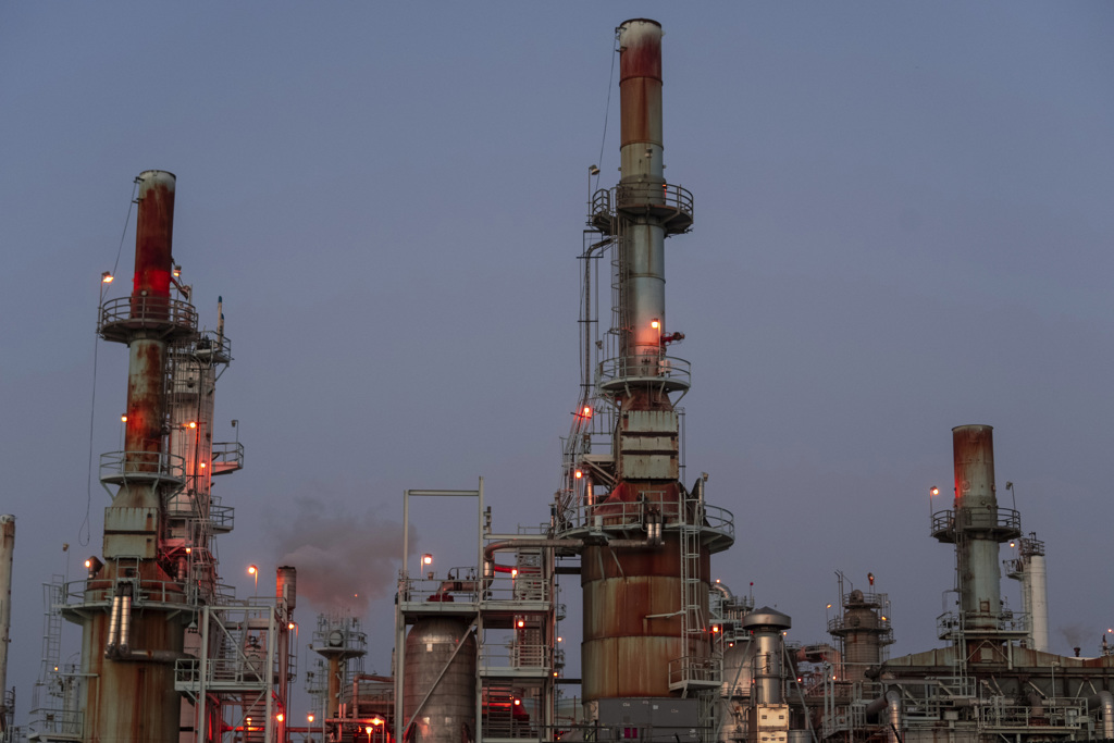 路透:OPEC+擬4月重啟 日產量提高13.7萬桶