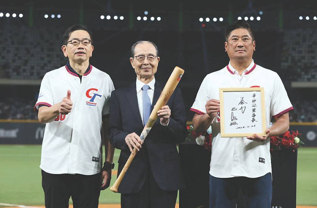 中華隊交手軟銀鷹 備戰世界棒球經典賽