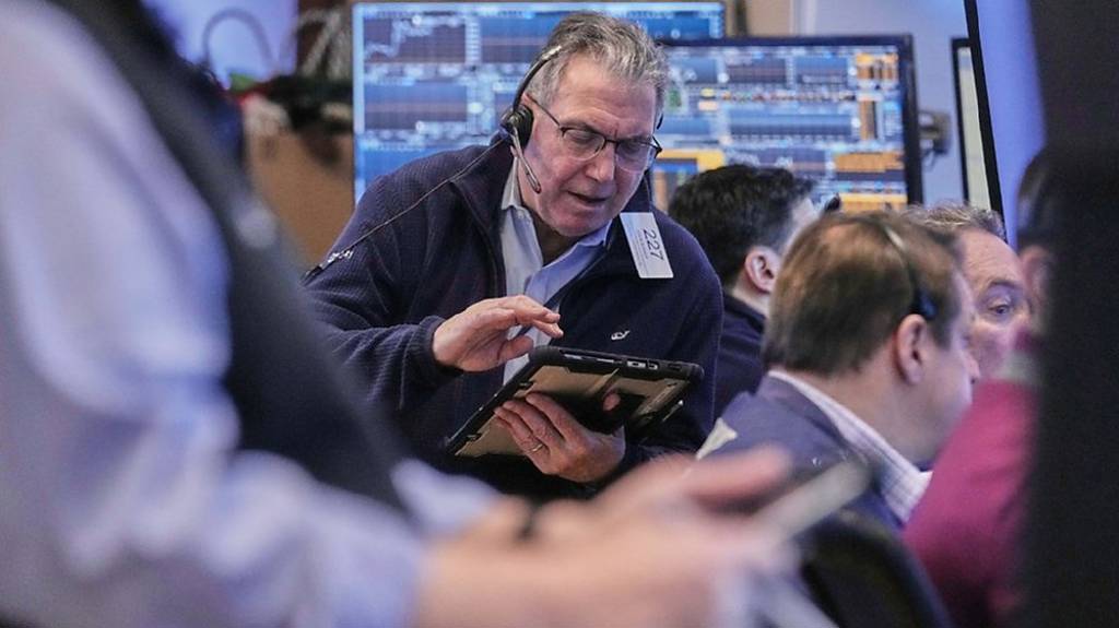 內外利空夾擊 美股皆墨