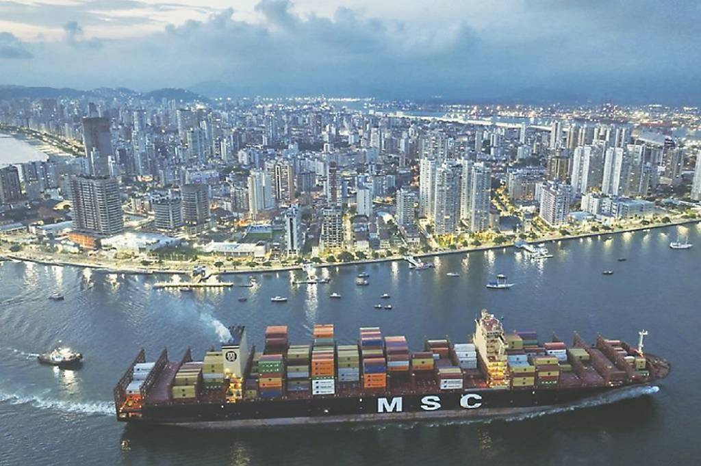 美伊戰火外溢中東 海運大咖今宣布收取戰爭附加費