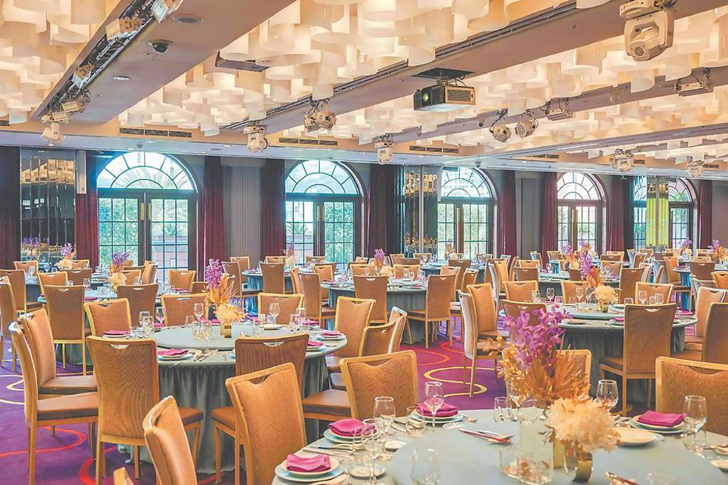 雲品國際 接手維多麗亞宴會中餐事業