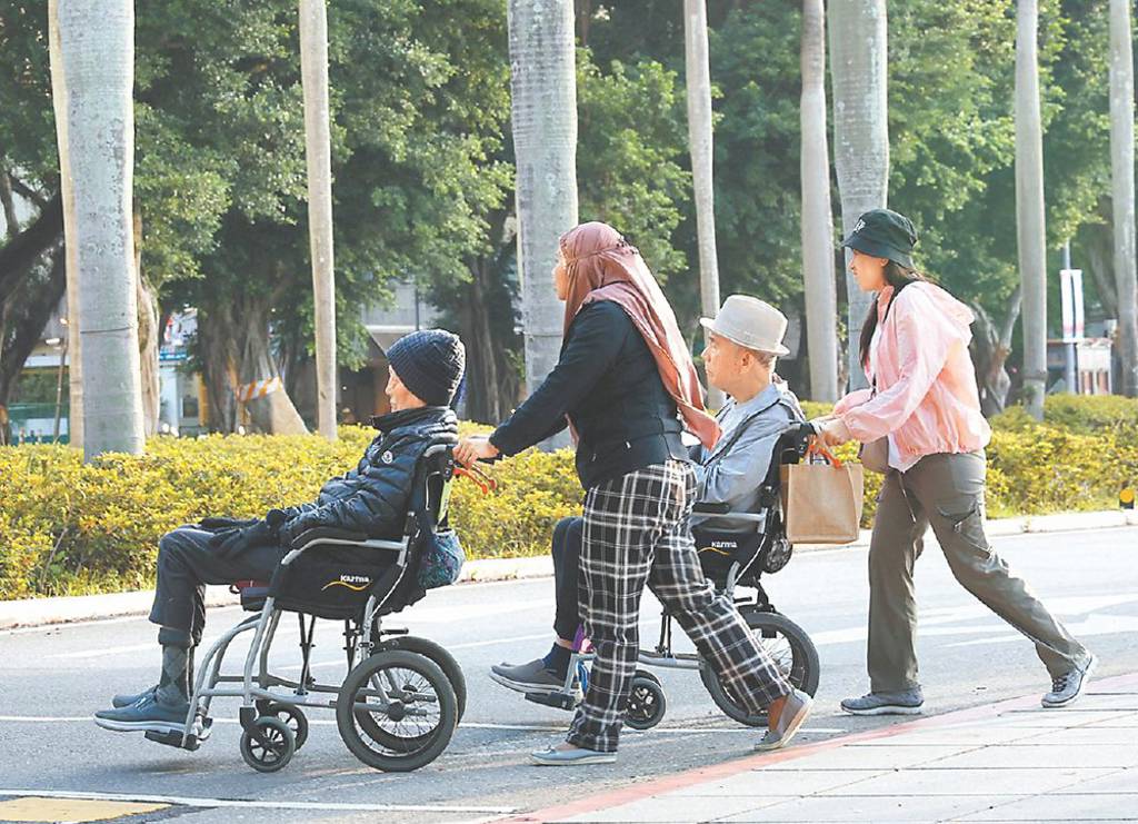 銀髮保單升級潮 產險業出招