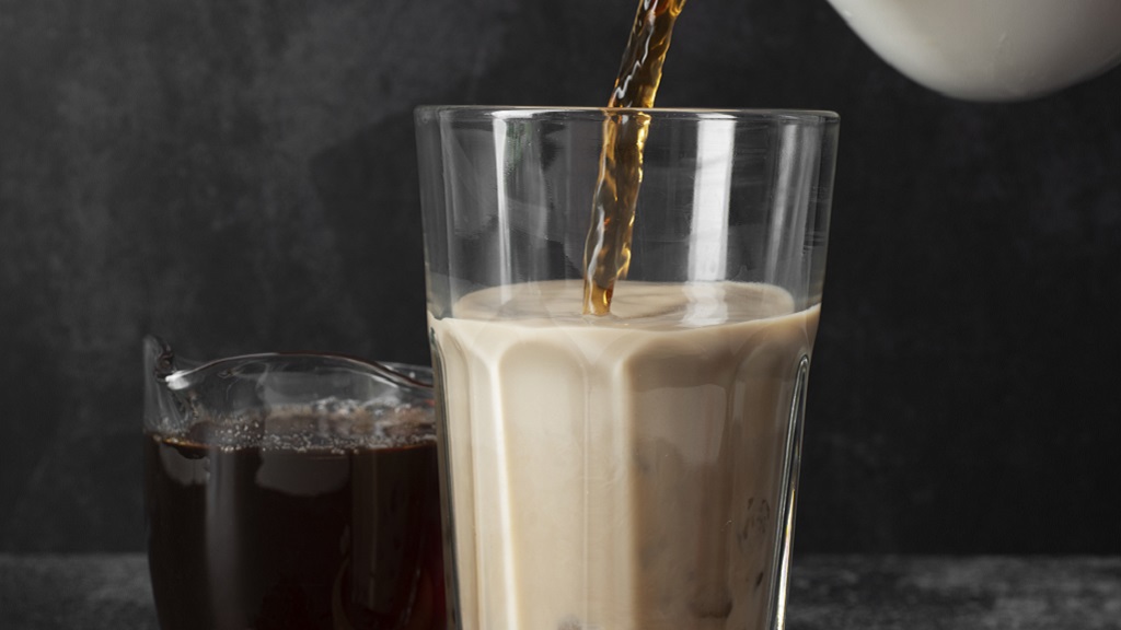 愛喝豆漿紅茶?營養師點名「吸收陷阱」 小心拉肚子、胃食道逆流一起來