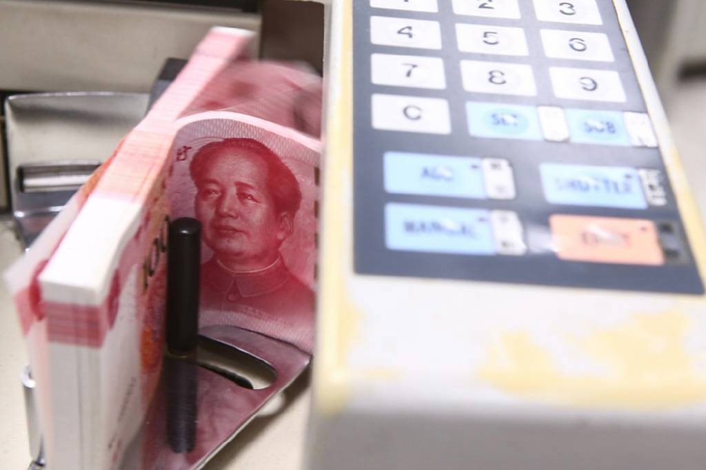 戰爭推升避險情緒!2月國銀人民幣存款餘額 創逾12年新低