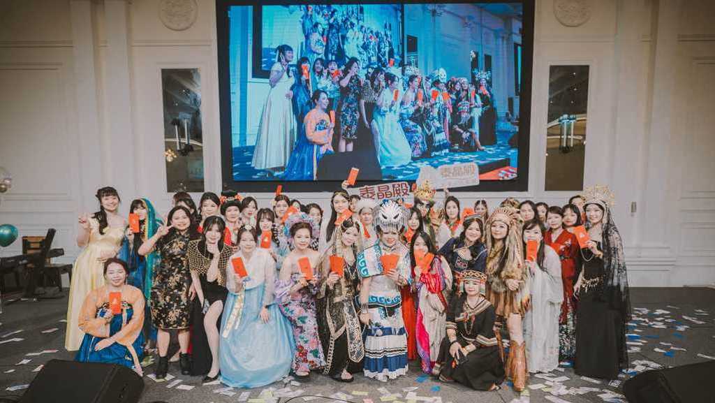 泰晶殿春酒盛會 點亮26位百萬芳療師