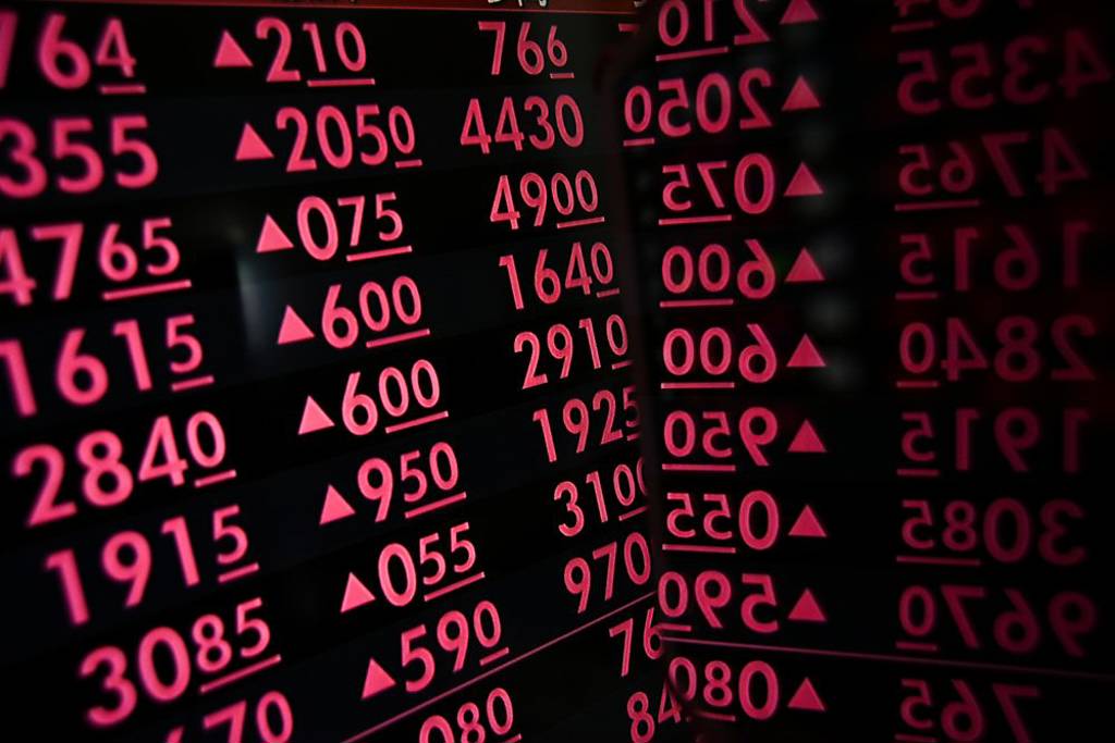 金融三業 1月大舉加碼台股