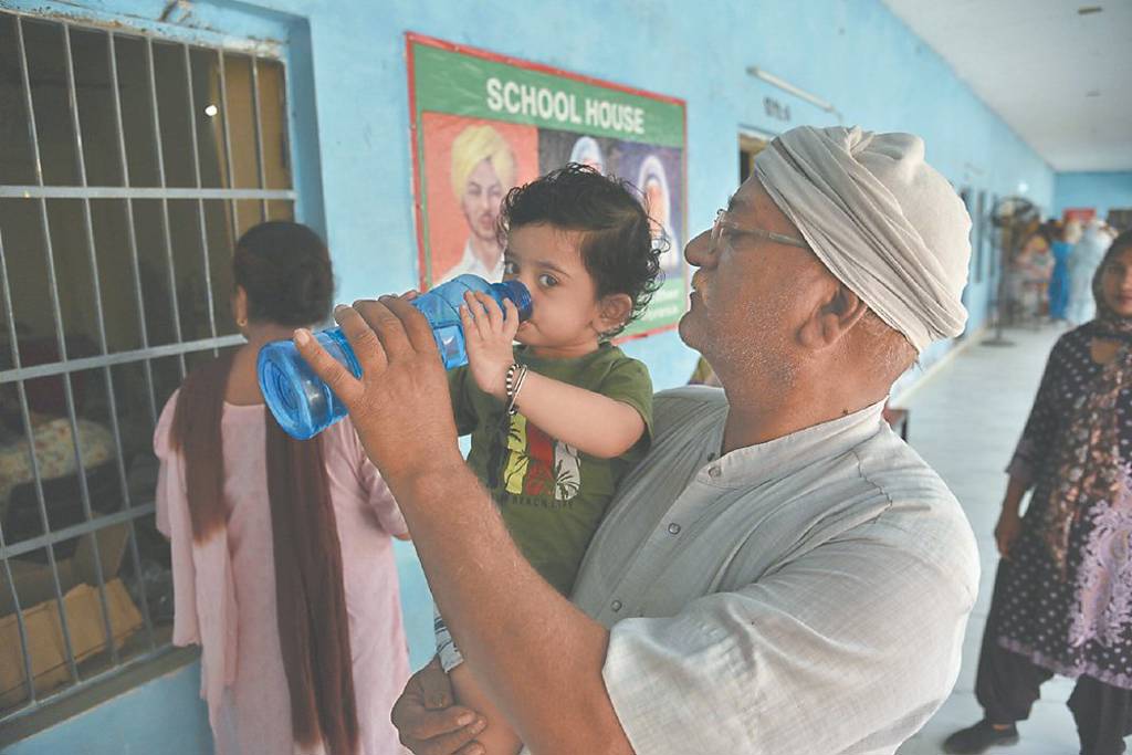 高級瓶裝水 炫富標配