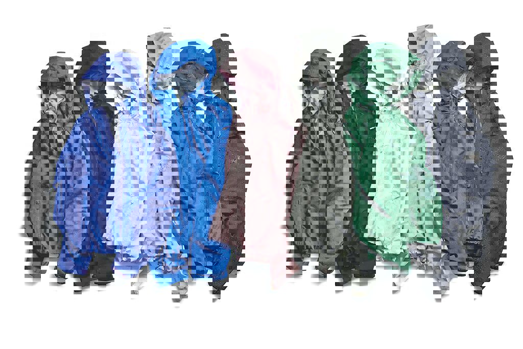 機能雨衣也能穿得時尚