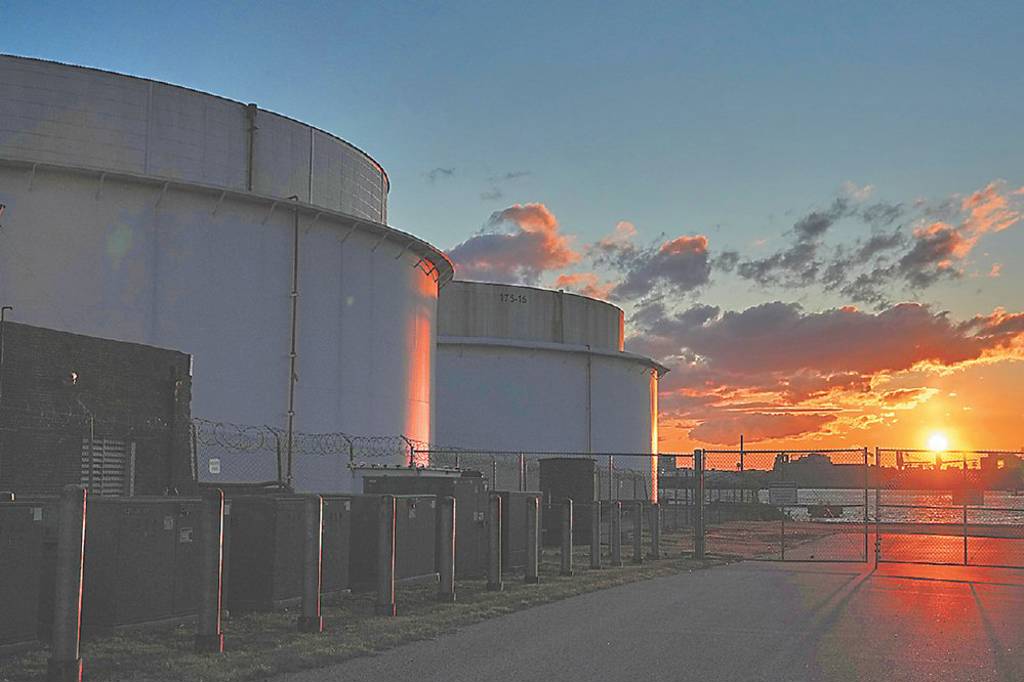 貝萊德執行長示警:油價漲到150美元 全球經濟恐陷衰退