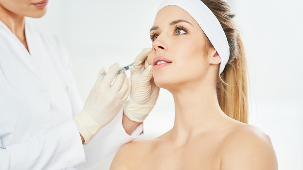 玻尿酸打完臉腫、不自然?醫揭劑量、層次、產品三大關鍵