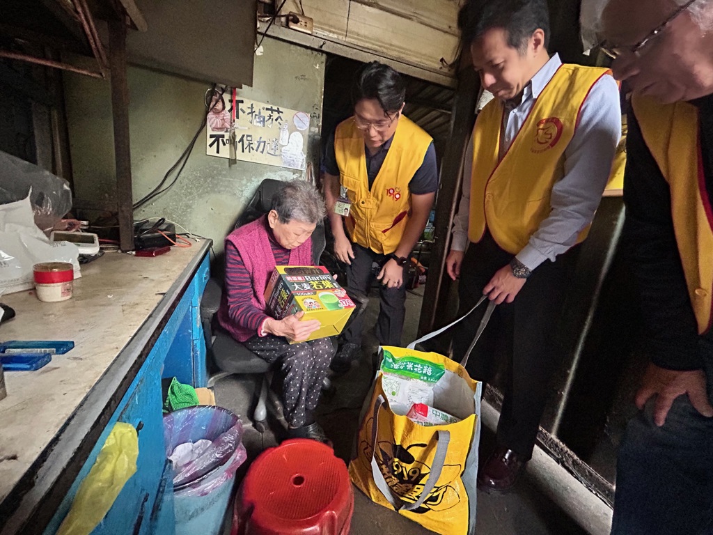 康和證券董座鄭大宇攜手1919食物銀行送暖弱勢