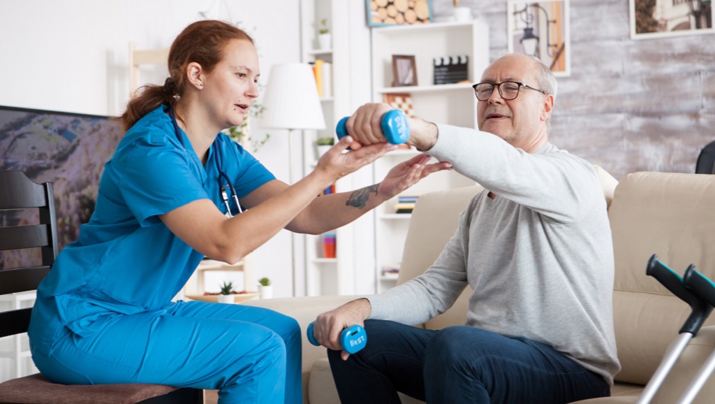 中風後最怕「二次打擊」!6大生活型態,降低再中風風險