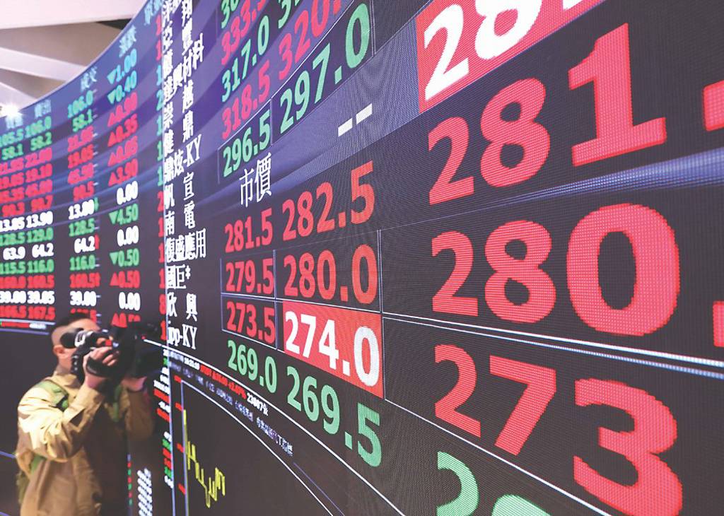 美指標股飆 光通訊族群沾光