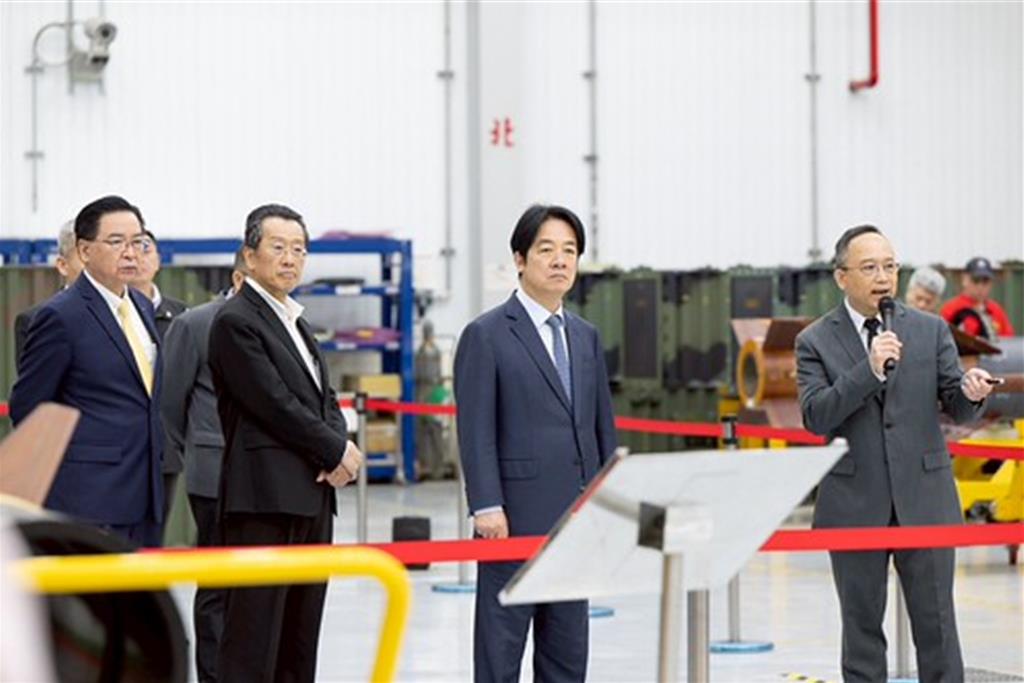 視導中科院 賴清德:落實國防自主、強化國防韌性