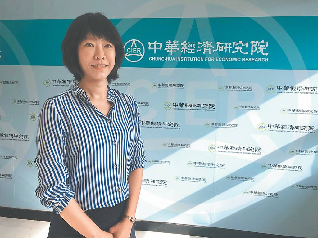 顏慧欣 受頒一等功績獎章