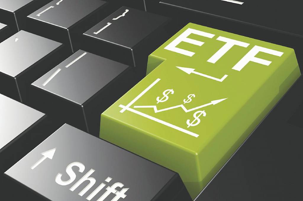 半導體被動ETF 績效表現猛