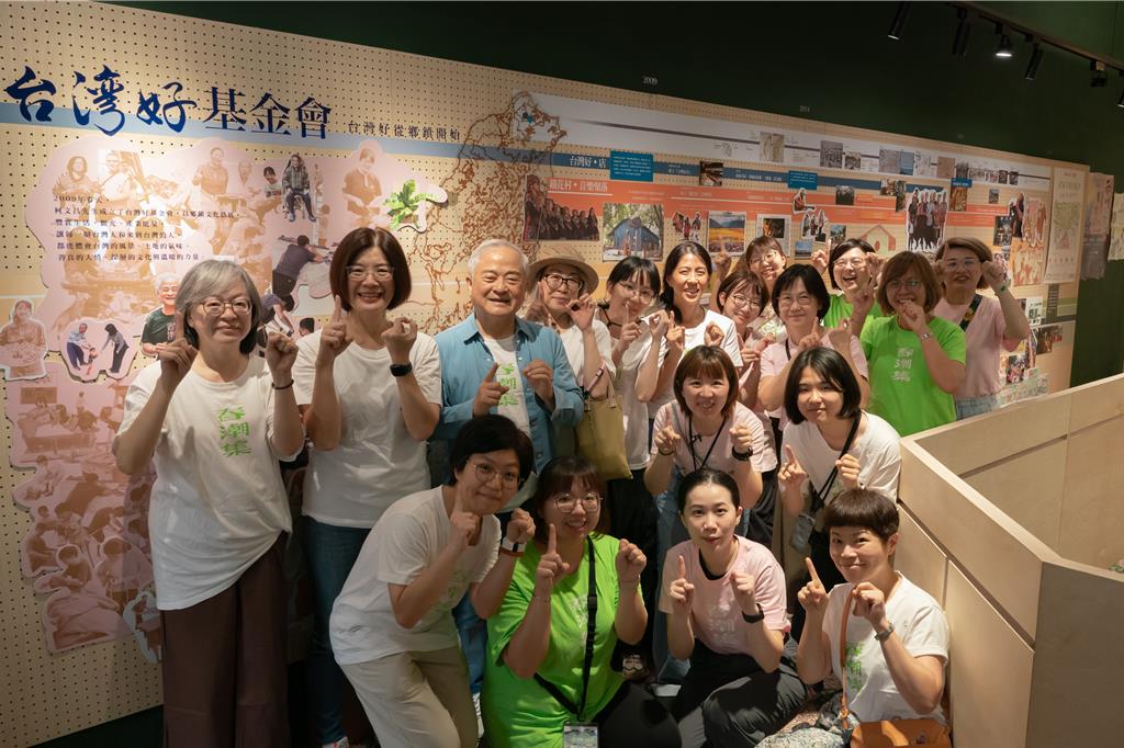 不靠都更拉皮!百年老街變潮 創投大老的「街道花園實驗」