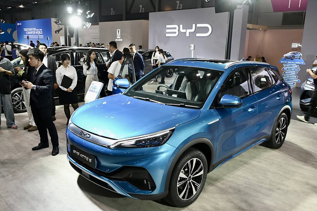 比亞迪增收不增利 陸新能源車進入淘汰賽