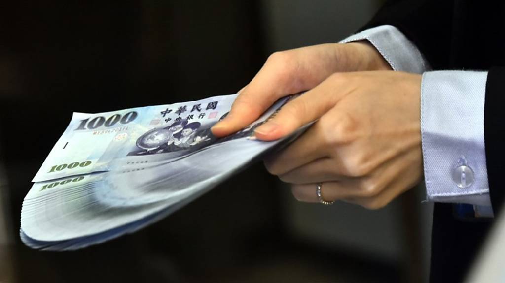 金控配息佳 7檔殖利率估逾4%