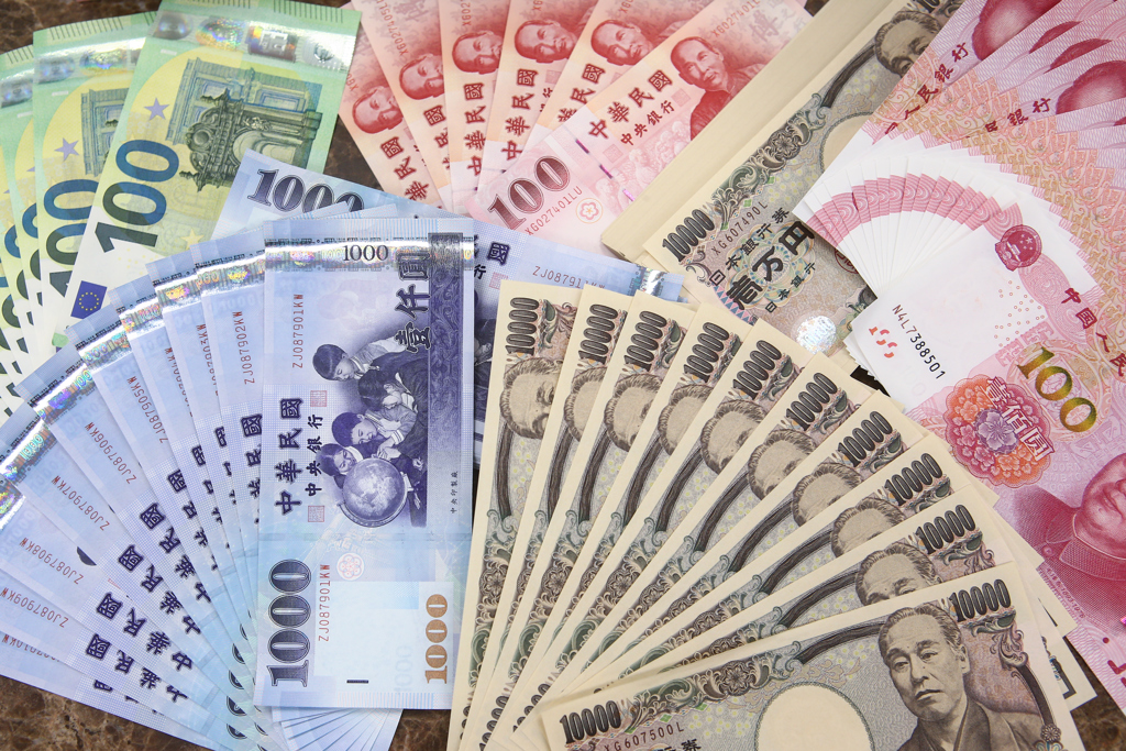 台灣外匯存底衝上全球第七!超越義法 韓國跌出前十