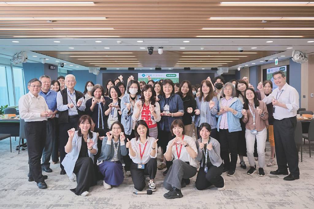 證交所咖啡渣再利用工作坊 打造循環經濟生態圈