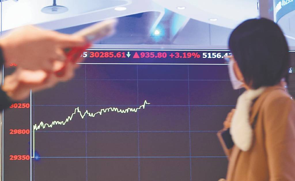 大擴產 金像電、台光電權證強