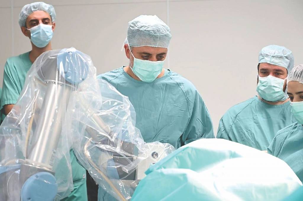 鈦隼NaoTrac 精準神經外科治療