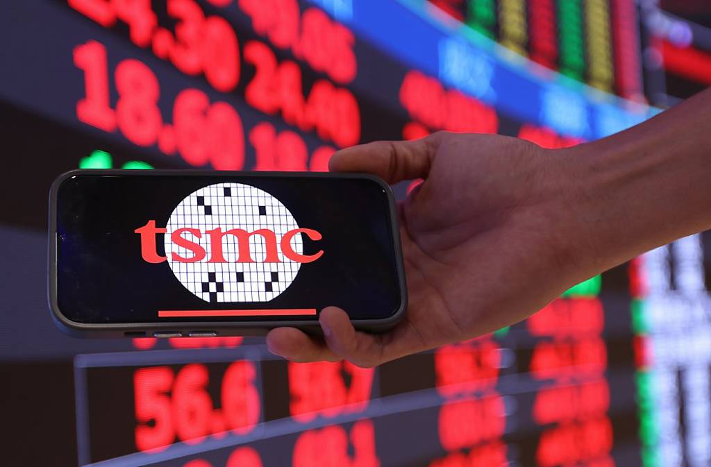 神山加持 台指期嗨漲