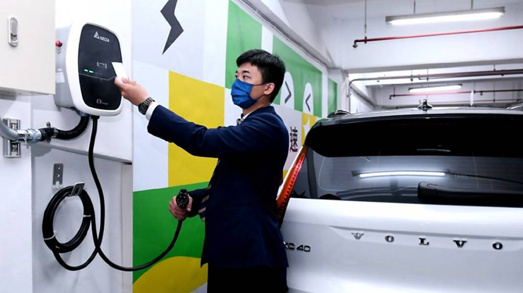 電動車貨物稅 擬明年起不必先徵後退