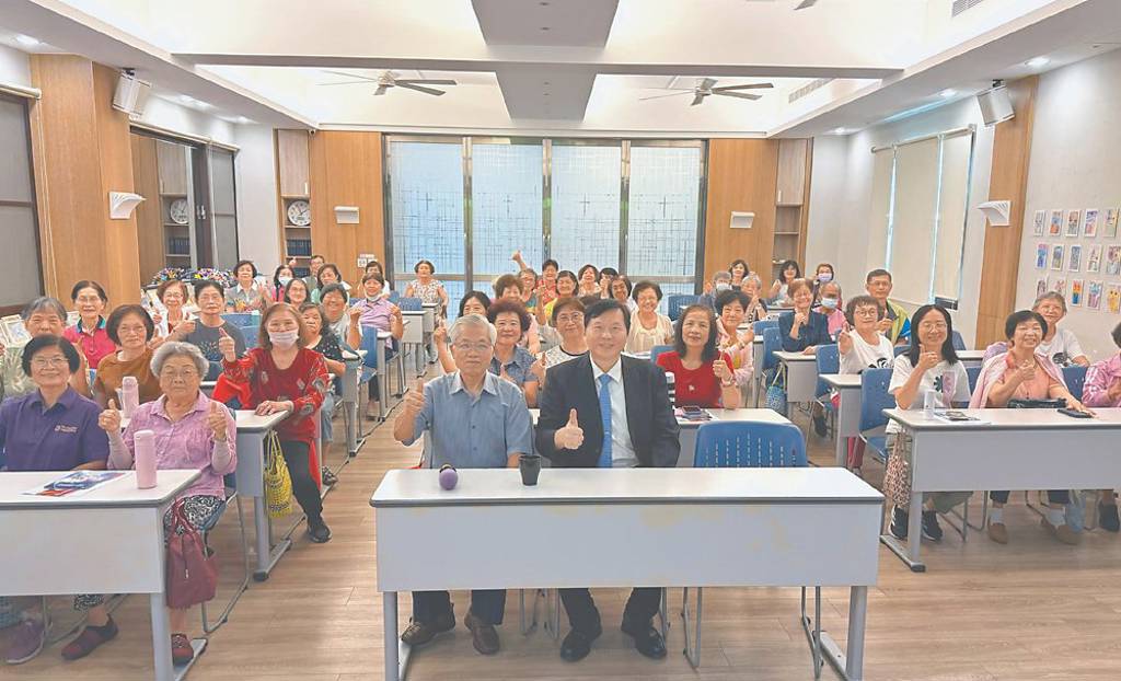 分享人生故事回饋鄉親 王正坤醫師辦專題演講