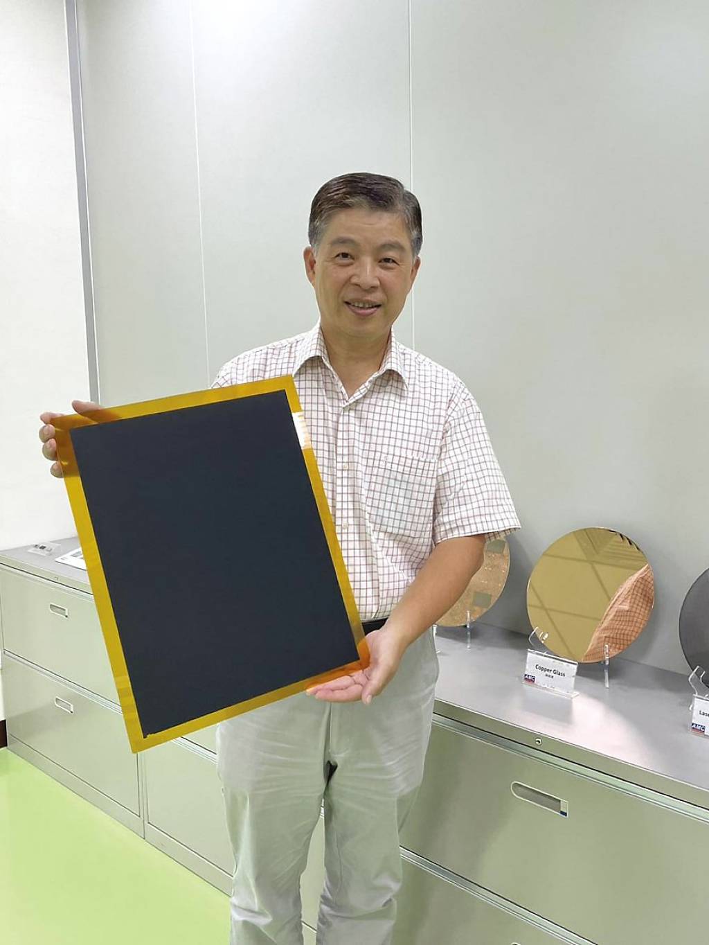 山太士抗翹曲材料 拚H2量產