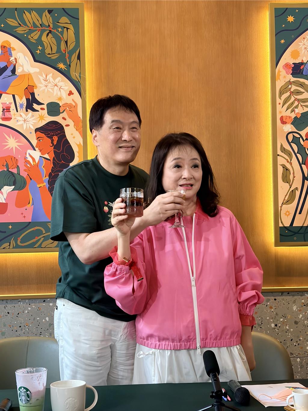 「愿秀」門市靈感來自紅燒蹄膀 高秀玲提與父親列名語帶哽咽