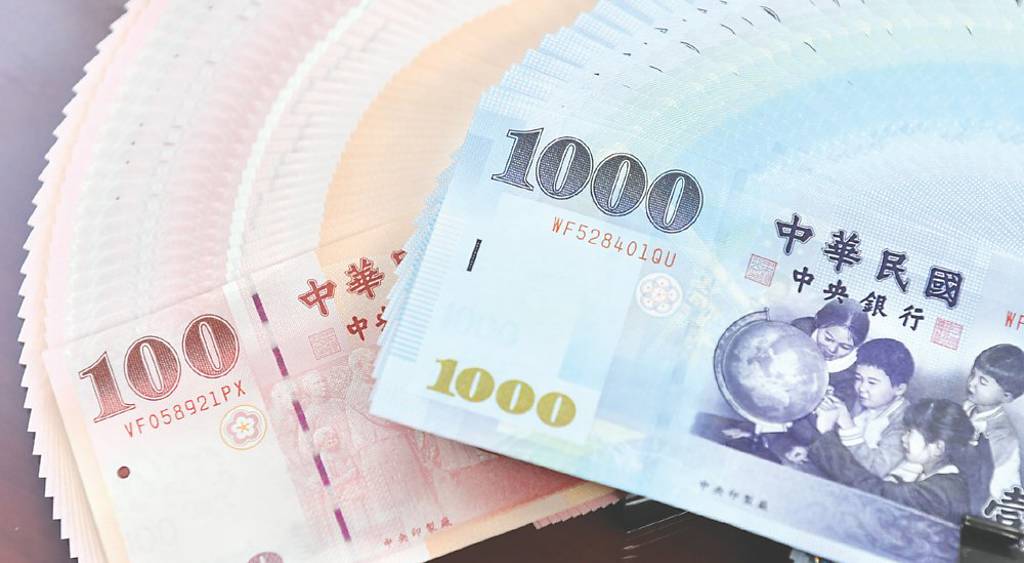 金融三業 股債操作不同調