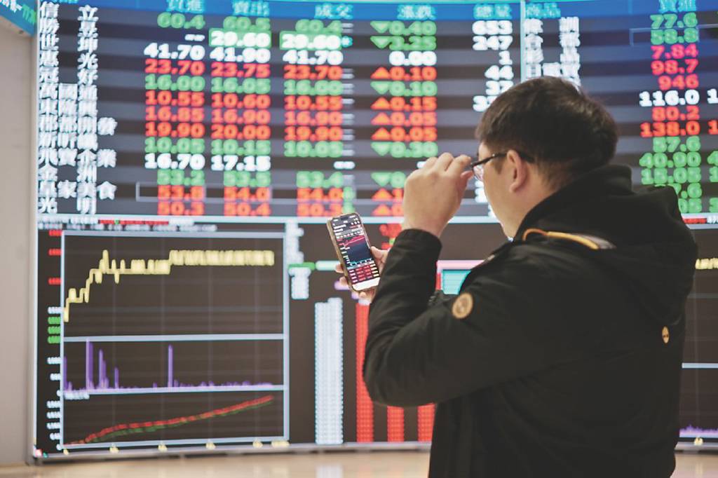 4檔台股主動ETF 5月來漲贏大盤
