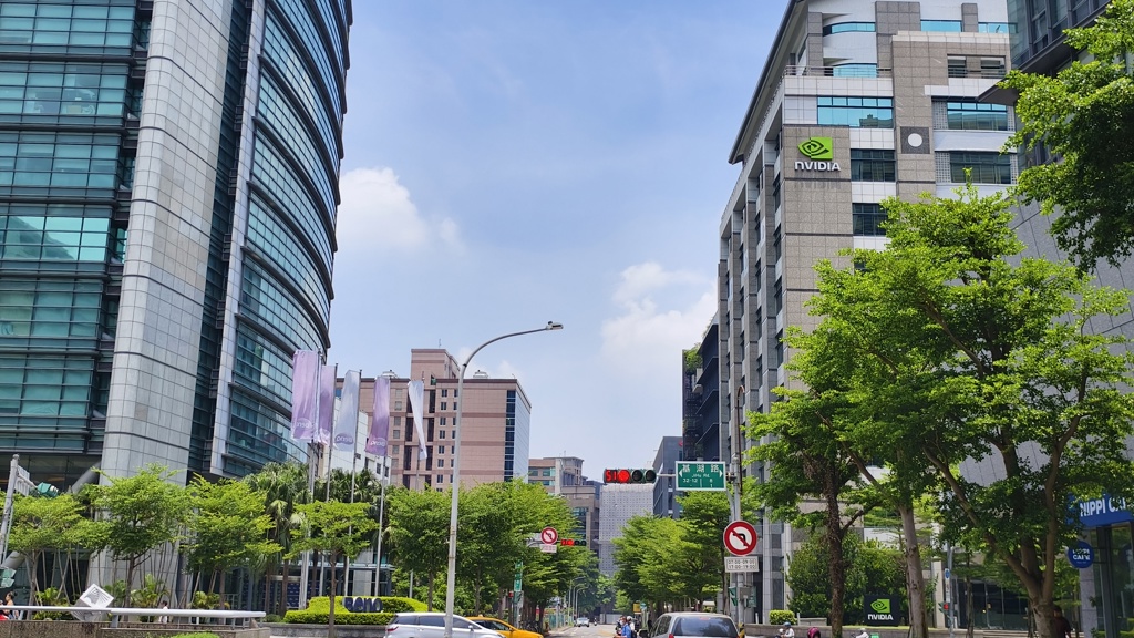 企業競爭新賽道 企業獲利錢進頂級A辦掀「總部升級潮」