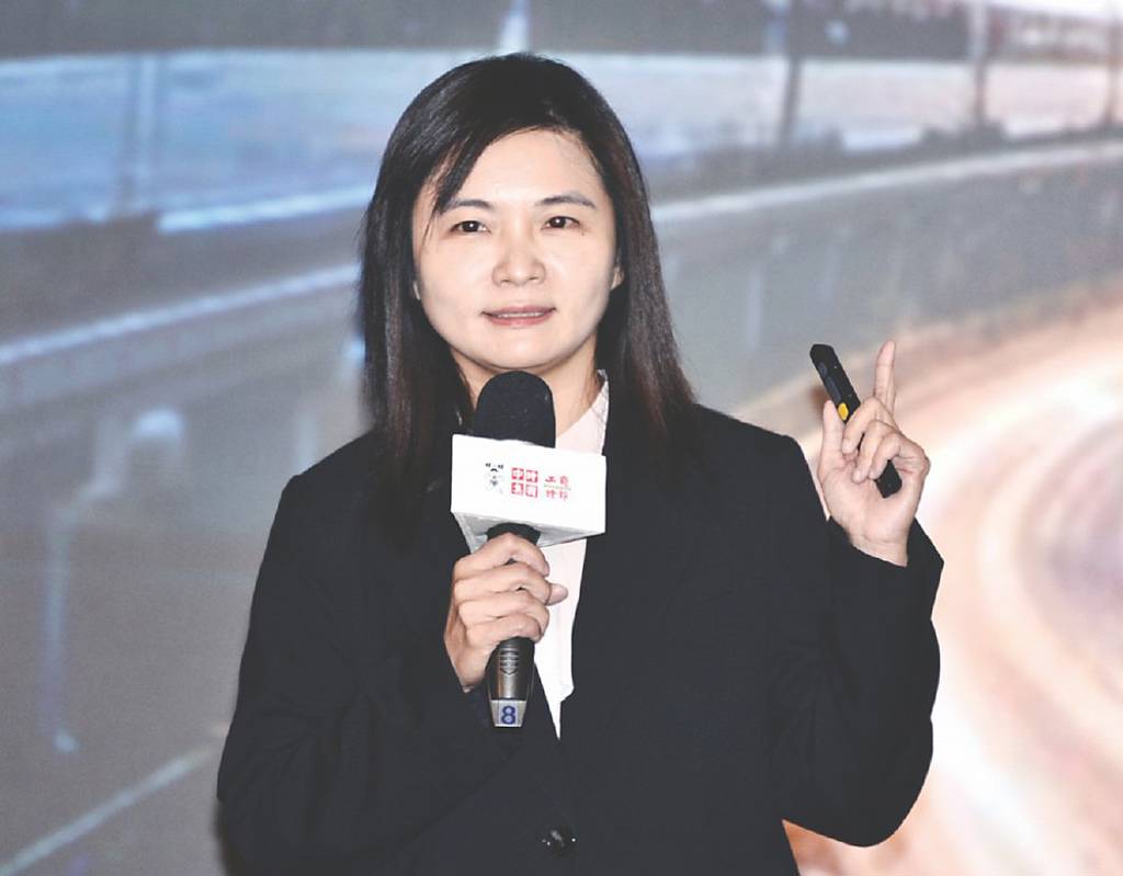 2026 ETF大未來投資高峰論壇》中信美國數據中心及電力ETF基金經理人陳雯卿:AI基建發展 兩核心崛起