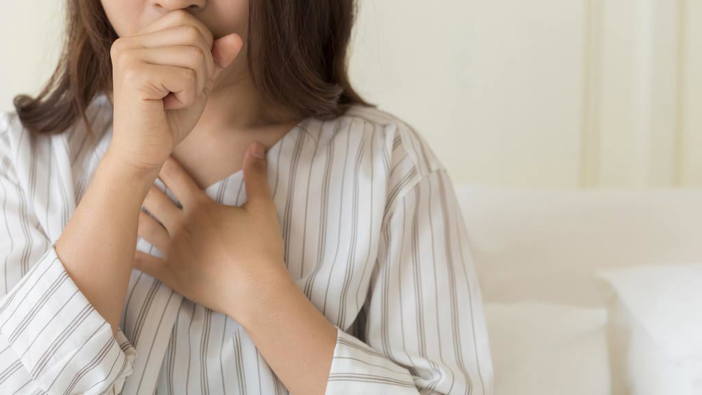 別輕忽!你的痰在「說什麼」?醫師揭身體發出的SOS