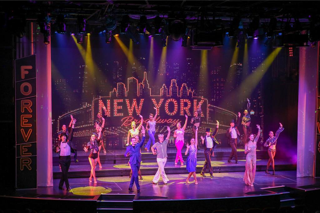 雲頂夢號《Forever Broadway》世界首演 打造海上百老匯盛宴