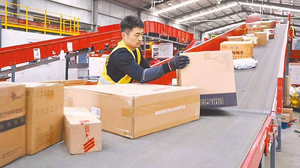 618衝業績 電商搶客大戰白熱化