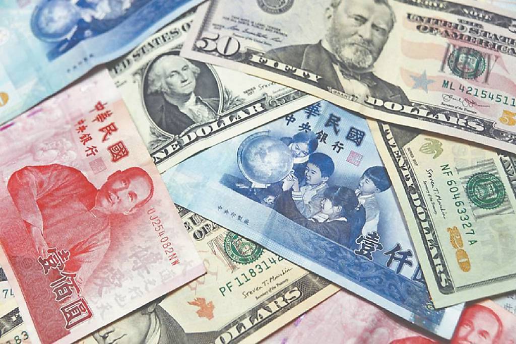 五大行外幣定存 年息衝10%
