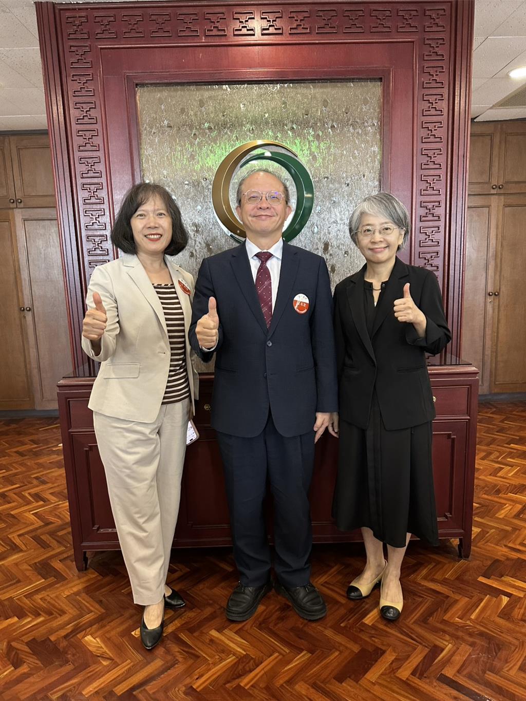 公股不再死守?第一金表態「試試公民併」:不再限於堂表哥